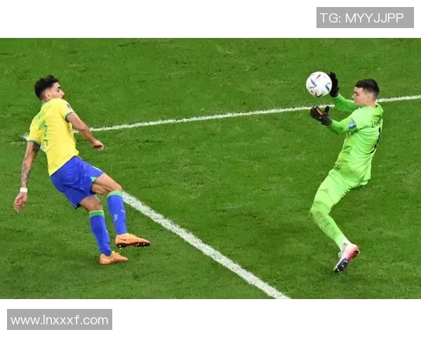 拉术尼亚诺伊尔赞美南英球迷氛围并谈对博卡与弗拉门戈的期待